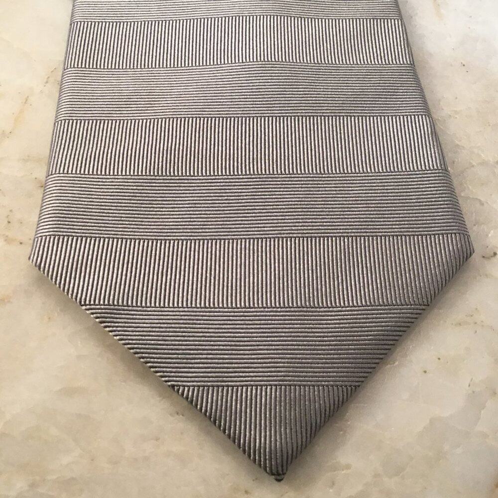 G. J. CAHN SILK TIE